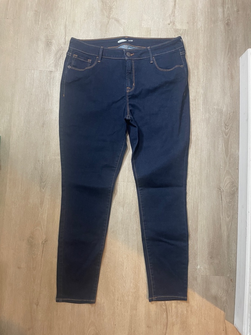 NWOT Old Navy Women's Dark Blue Stretch Skinny Jeans 14 Short